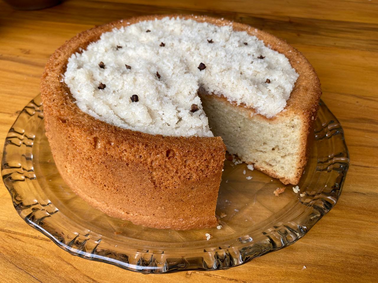 Gluten-free and lactose-free coconut cake, caseiro, fofinho e macio