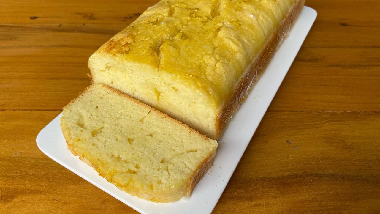 Bolo de laranja sem glúten, sem lactose e sem açúcar