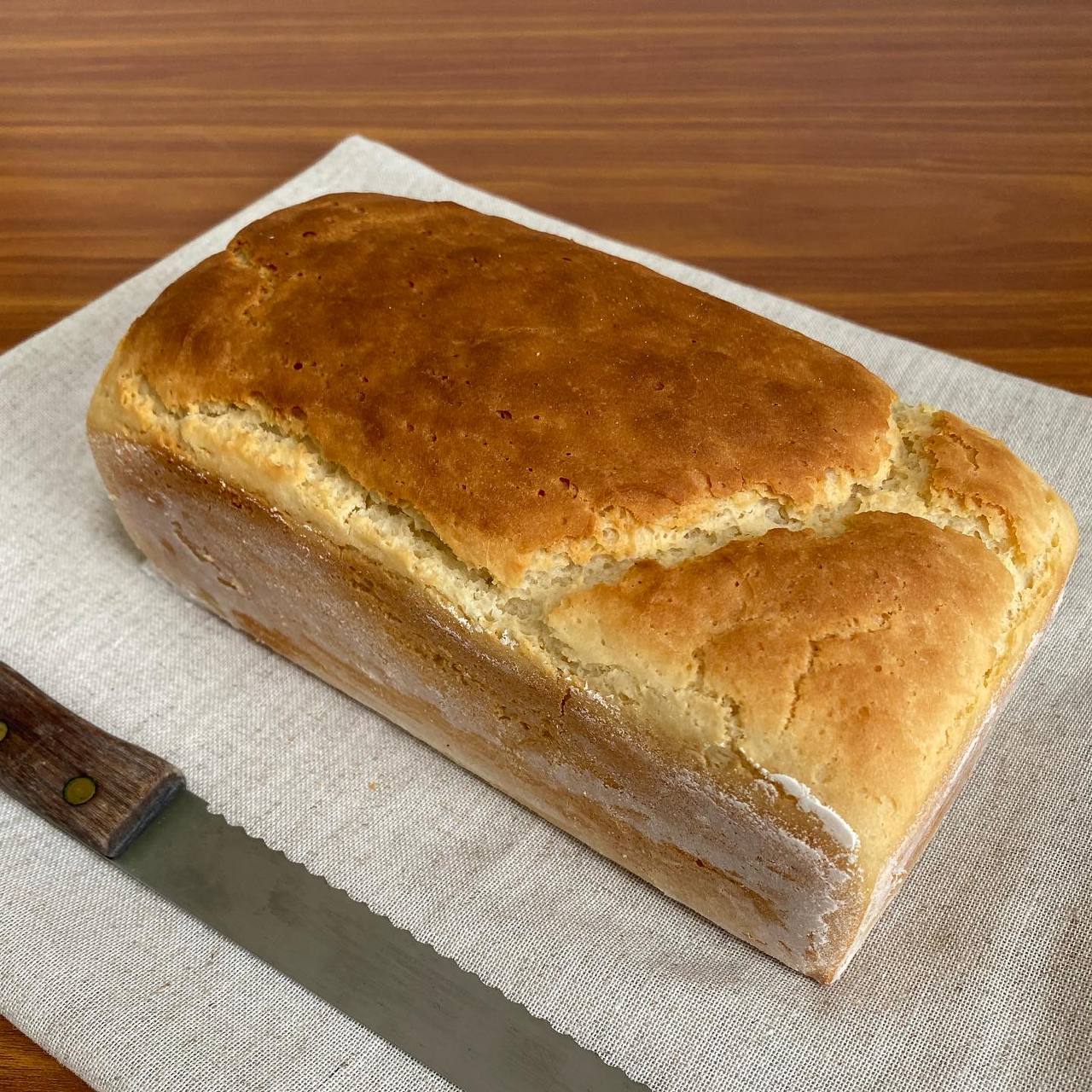 Pão sem glúten gigante e macio